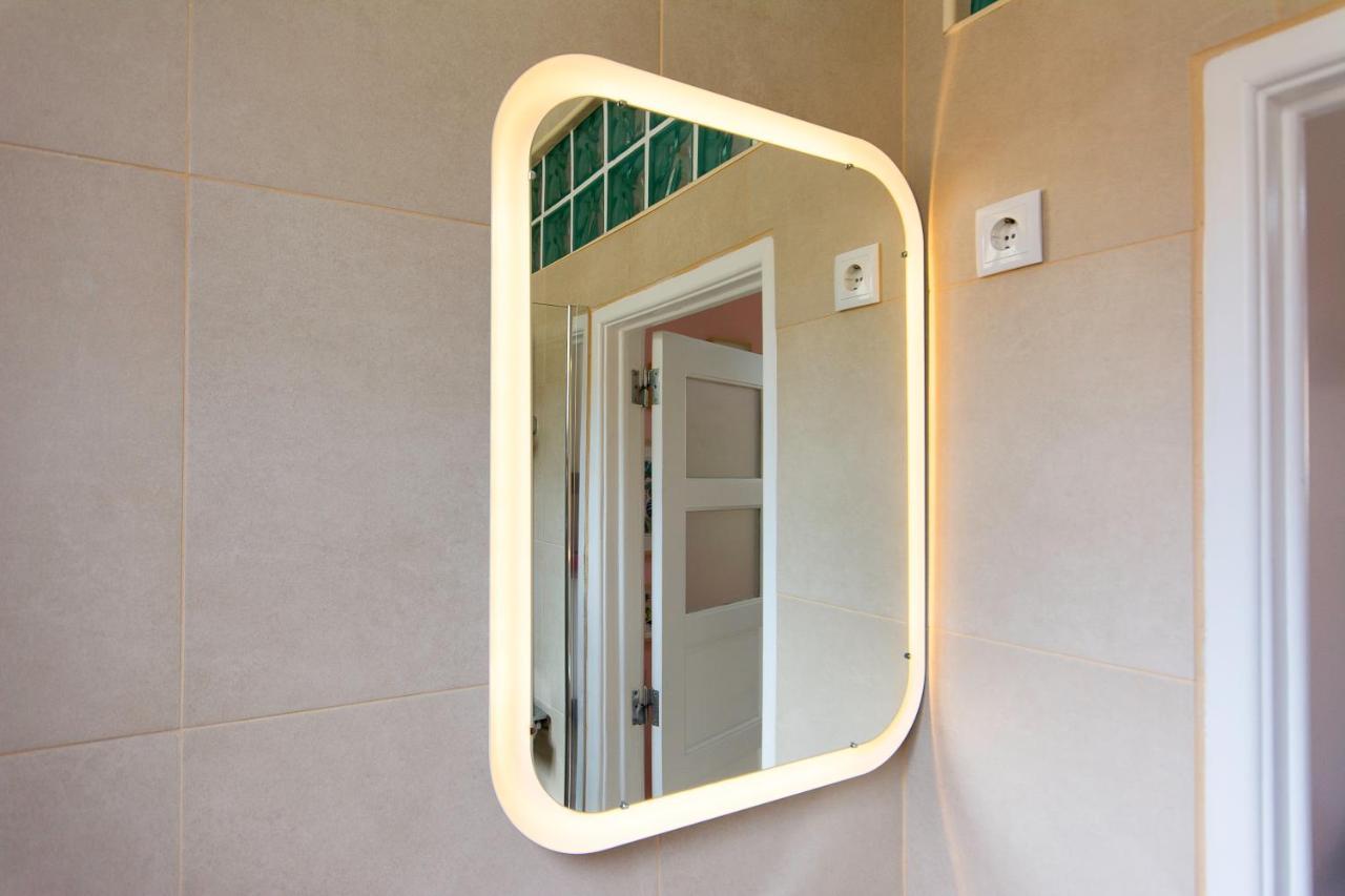 New Bright And Cozy Apartment In Graca Lisbona Esterno foto