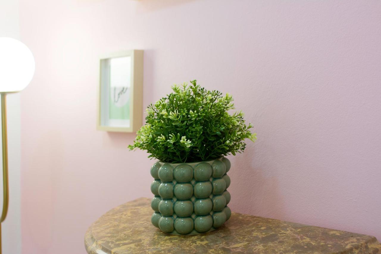 New Bright And Cozy Apartment In Graca Lisbona Esterno foto
