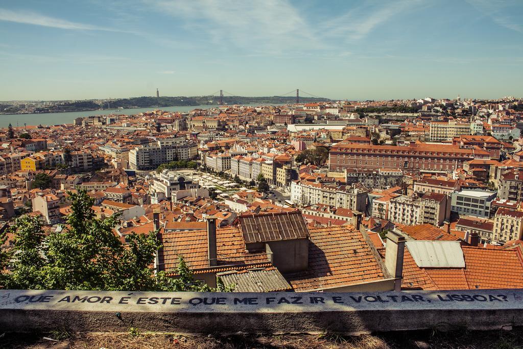 New Bright And Cozy Apartment In Graca Lisbona Esterno foto
